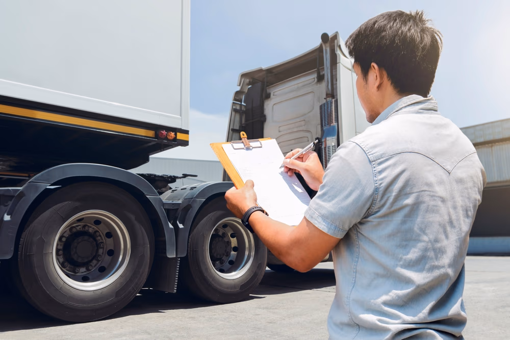What Is a Freight Broker Everything You Need to Know1.avif